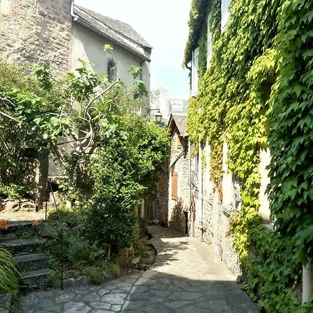 Ermitage De 3*